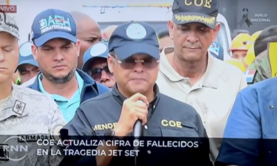 Director del COE rompe en llanto